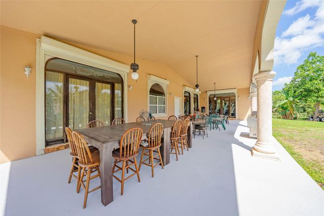 14630 Luray Rd, Southwest Ranches, FL 33330