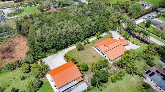 14630 Luray Rd, Southwest Ranches, FL 33330