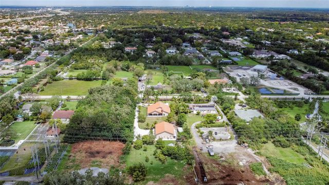 14630 Luray Rd, Southwest Ranches, FL 33330