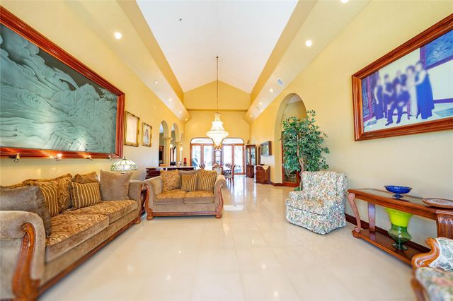 14630 Luray Rd, Southwest Ranches, FL 33330