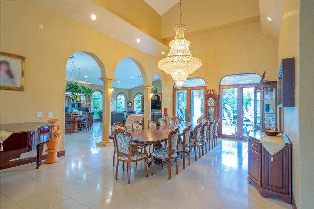 14630 Luray Rd, Southwest Ranches, FL 33330