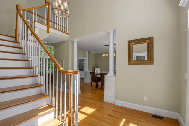 17 Payamps Road, Mashpee, MA 02649