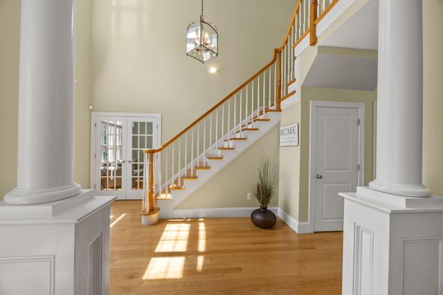 17 Payamps Road, Mashpee, MA 02649