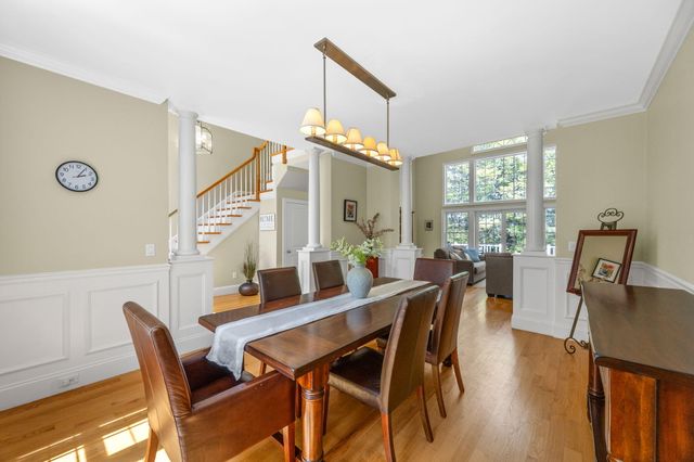 17 Payamps Road, Mashpee, MA 02649