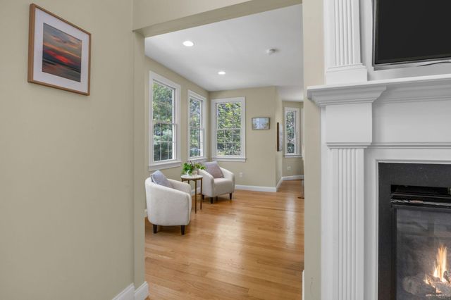 17 Payamps Road, Mashpee, MA 02649