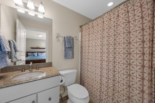 17 Payamps Road, Mashpee, MA 02649