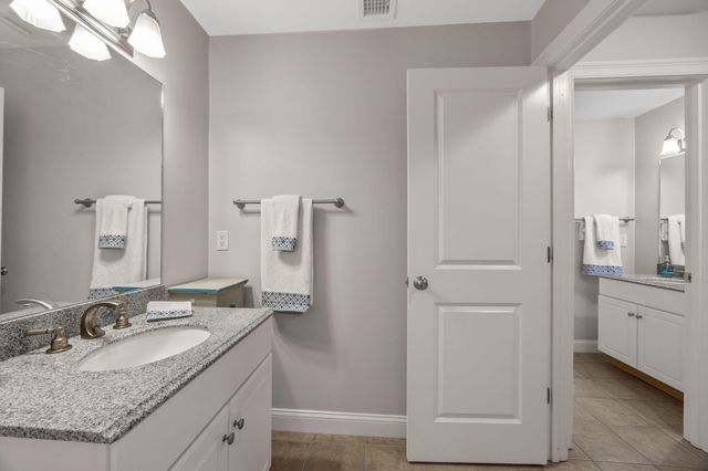 17 Payamps Road, Mashpee, MA 02649