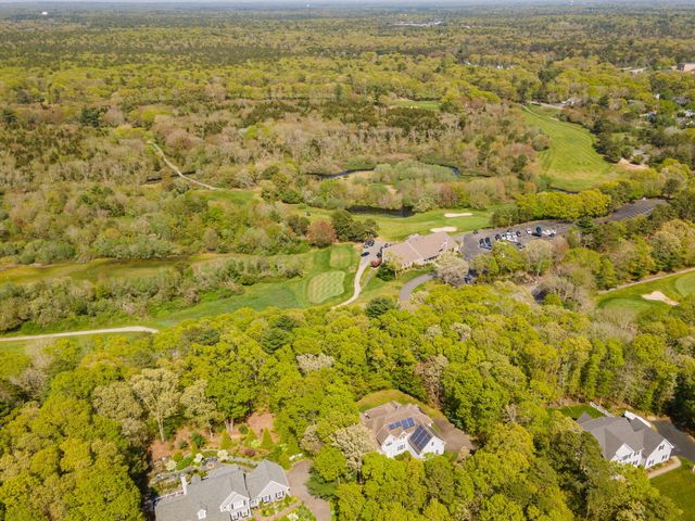 17 Payamps Road, Mashpee, MA 02649