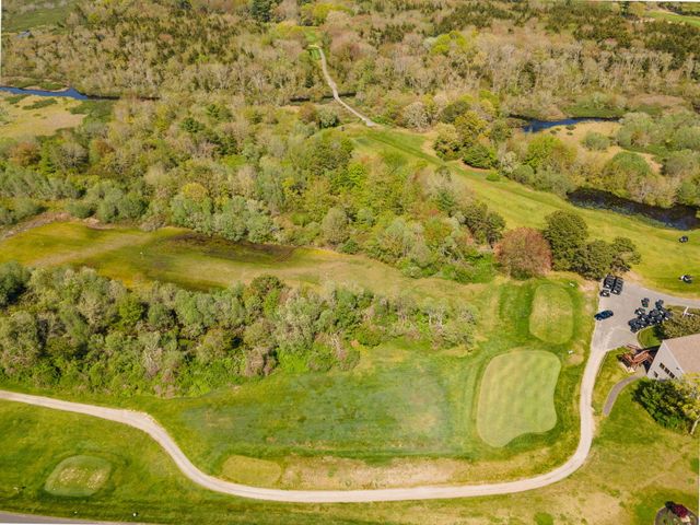 17 Payamps Road, Mashpee, MA 02649