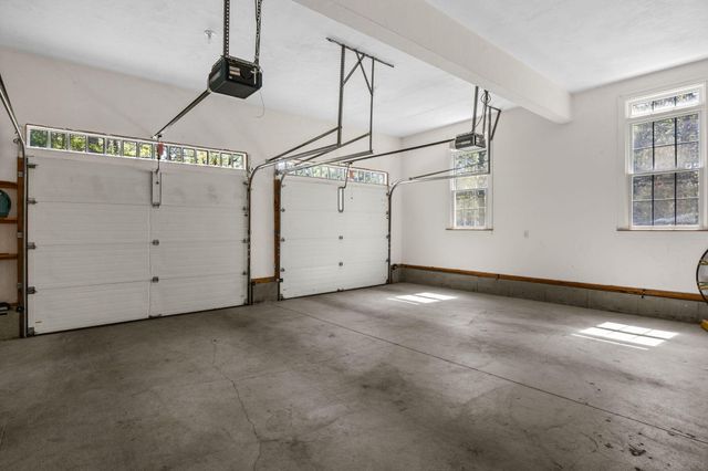 17 Payamps Road, Mashpee, MA 02649