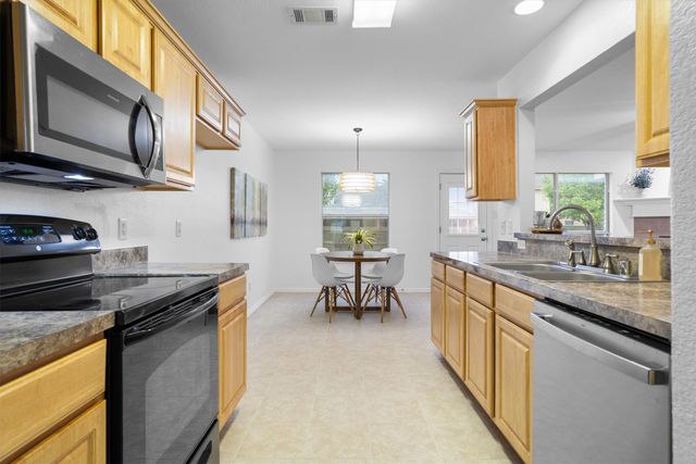 4604 Fox Meadows Lane, Mansfield, TX 76063