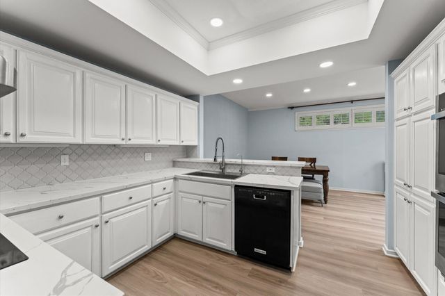 133 Litchfield Lane, Houston, TX 77024