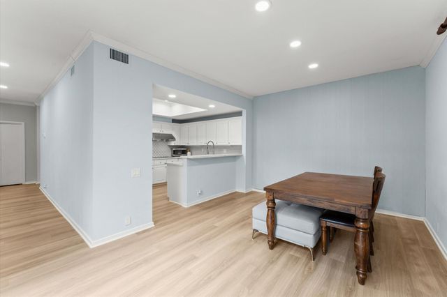 133 Litchfield Lane, Houston, TX 77024