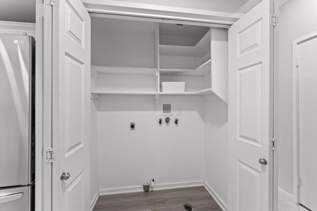 133 Litchfield Lane, Houston, TX 77024