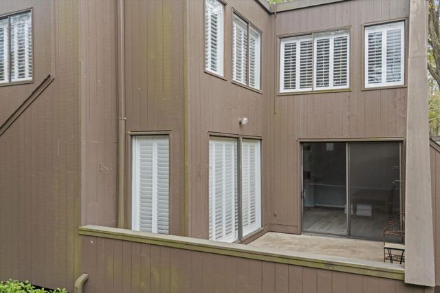 133 Litchfield Lane, Houston, TX 77024