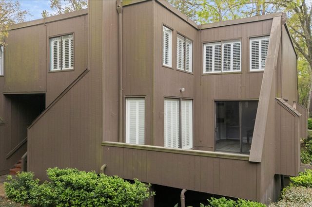 133 Litchfield Lane, Houston, TX 77024