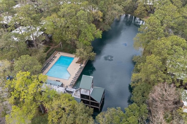 133 Litchfield Lane, Houston, TX 77024