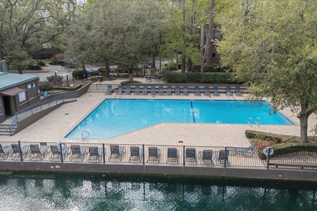 133 Litchfield Lane, Houston, TX 77024