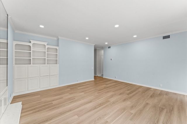 133 Litchfield Lane, Houston, TX 77024