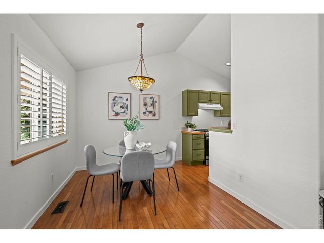 517 Ridgeview Dr, Louisville, CO 80027
