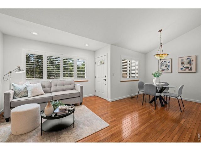 517 Ridgeview Dr, Louisville, CO 80027