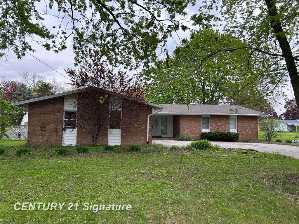 5144 Heidi Lane, Saginaw, MI 48604