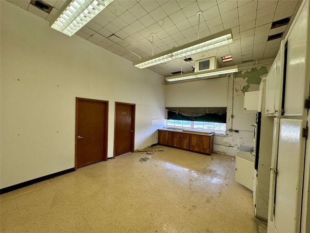317 N 6th Street, Abilene, TX 79601