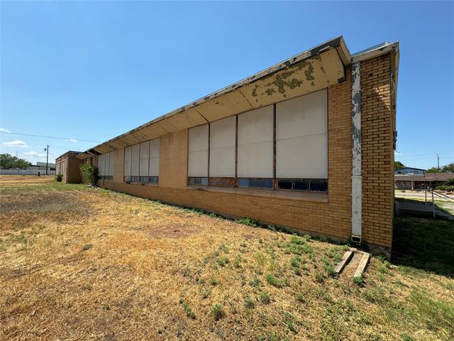 317 N 6th Street, Abilene, TX 79601