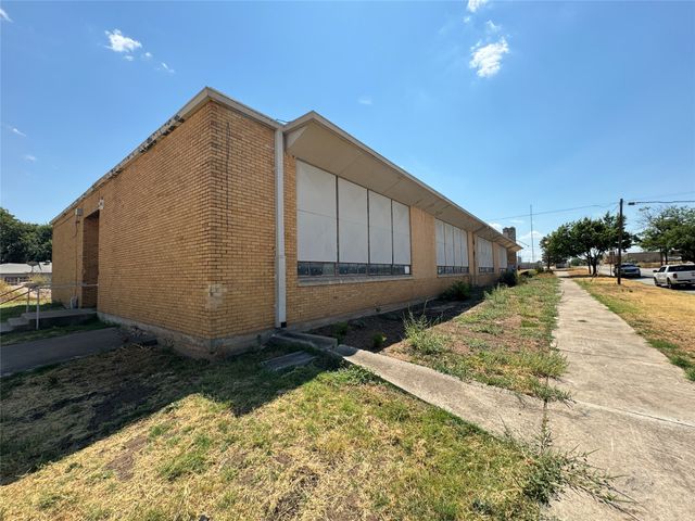 317 N 6th Street, Abilene, TX 79601
