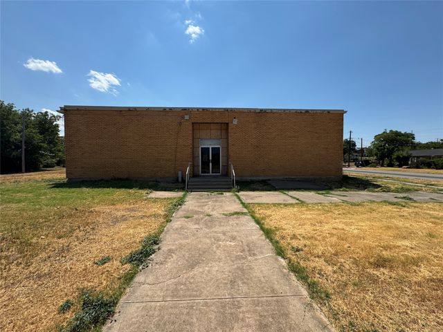 317 N 6th Street, Abilene, TX 79601