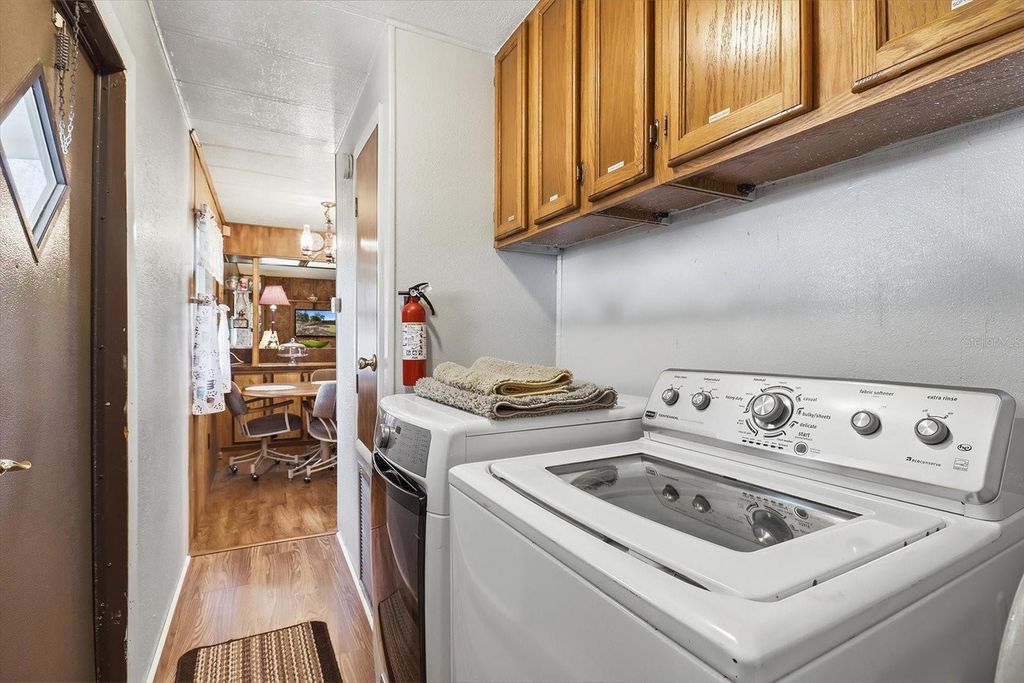 Image 21 of property listing at 4072 S ILLIANA TERRACE, Inverness, FL 34452