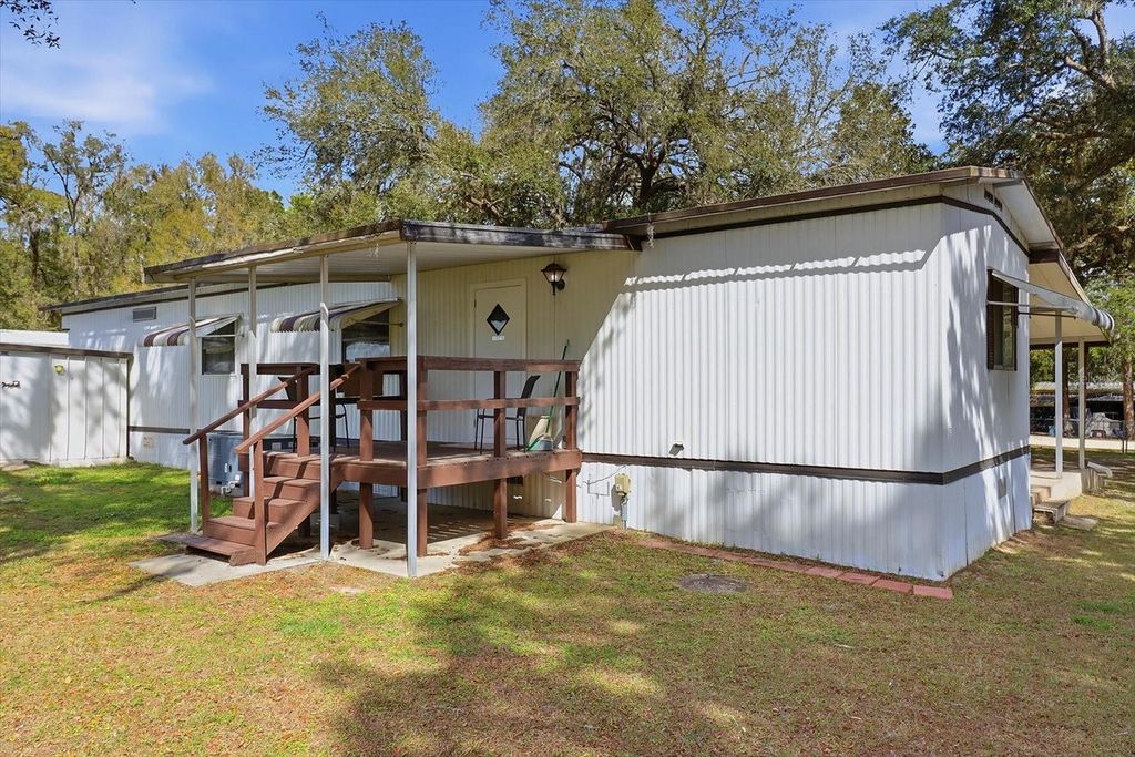 Image 32 of property listing at 4072 S ILLIANA TERRACE, Inverness, FL 34452