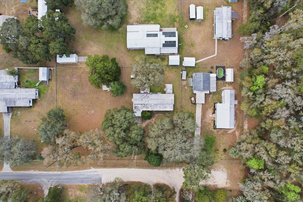 Image 40 of property listing at 4072 S ILLIANA TERRACE, Inverness, FL 34452