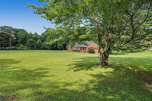 994 Rainey Rd, Temple, GA 30179