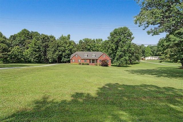 994 Rainey Rd, Temple, GA 30179