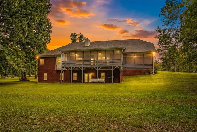 994 Rainey Rd, Temple, GA 30179