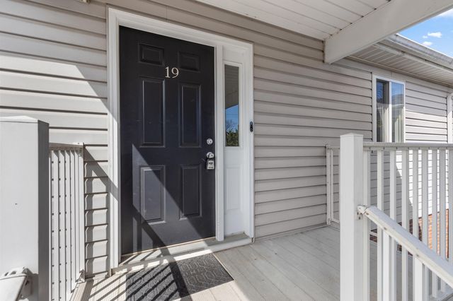 19 Carriage House Drive, Fort Thomas, KY 41075