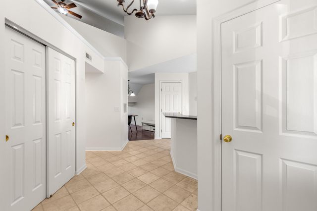 19 Carriage House Drive, Fort Thomas, KY 41075