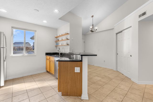 19 Carriage House Drive, Fort Thomas, KY 41075