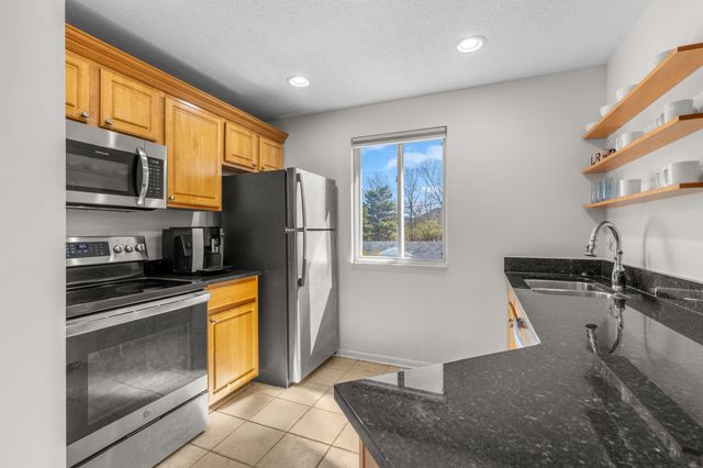 19 Carriage House Drive, Fort Thomas, KY 41075