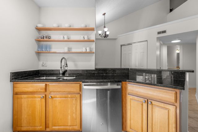 19 Carriage House Drive, Fort Thomas, KY 41075