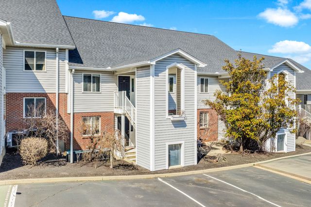 19 Carriage House Drive, Fort Thomas, KY 41075