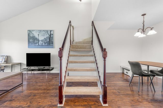 19 Carriage House Drive, Fort Thomas, KY 41075