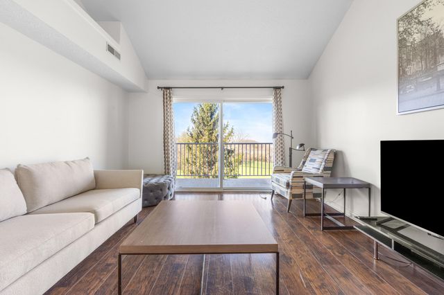 19 Carriage House Drive, Fort Thomas, KY 41075