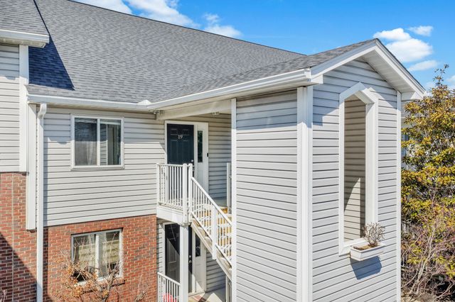 19 Carriage House Drive, Fort Thomas, KY 41075