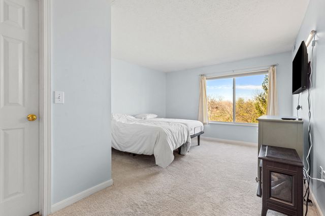 19 Carriage House Drive, Fort Thomas, KY 41075