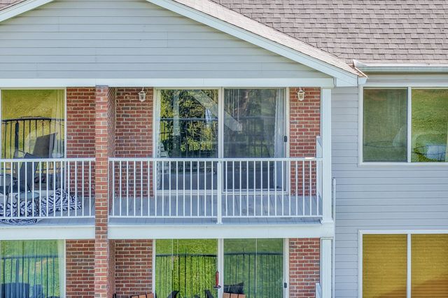 19 Carriage House Drive, Fort Thomas, KY 41075