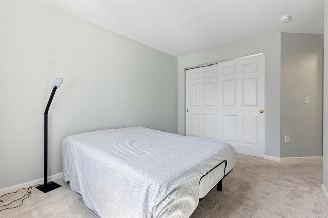 19 Carriage House Drive, Fort Thomas, KY 41075