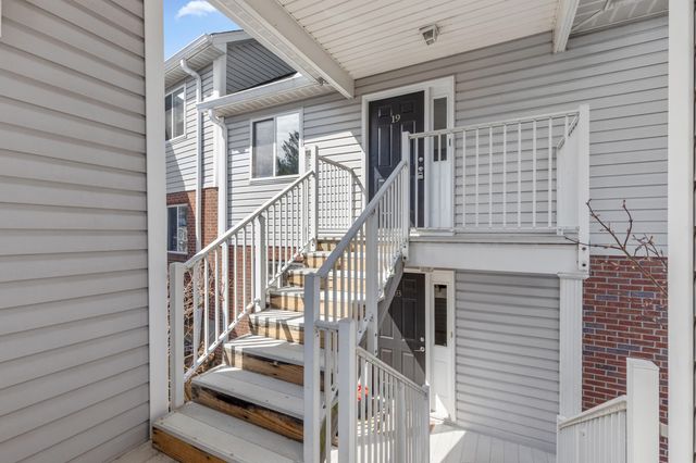 19 Carriage House Drive, Fort Thomas, KY 41075