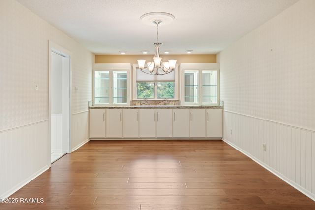 16 Duperier Oaks Drive, New Iberia, LA 70563